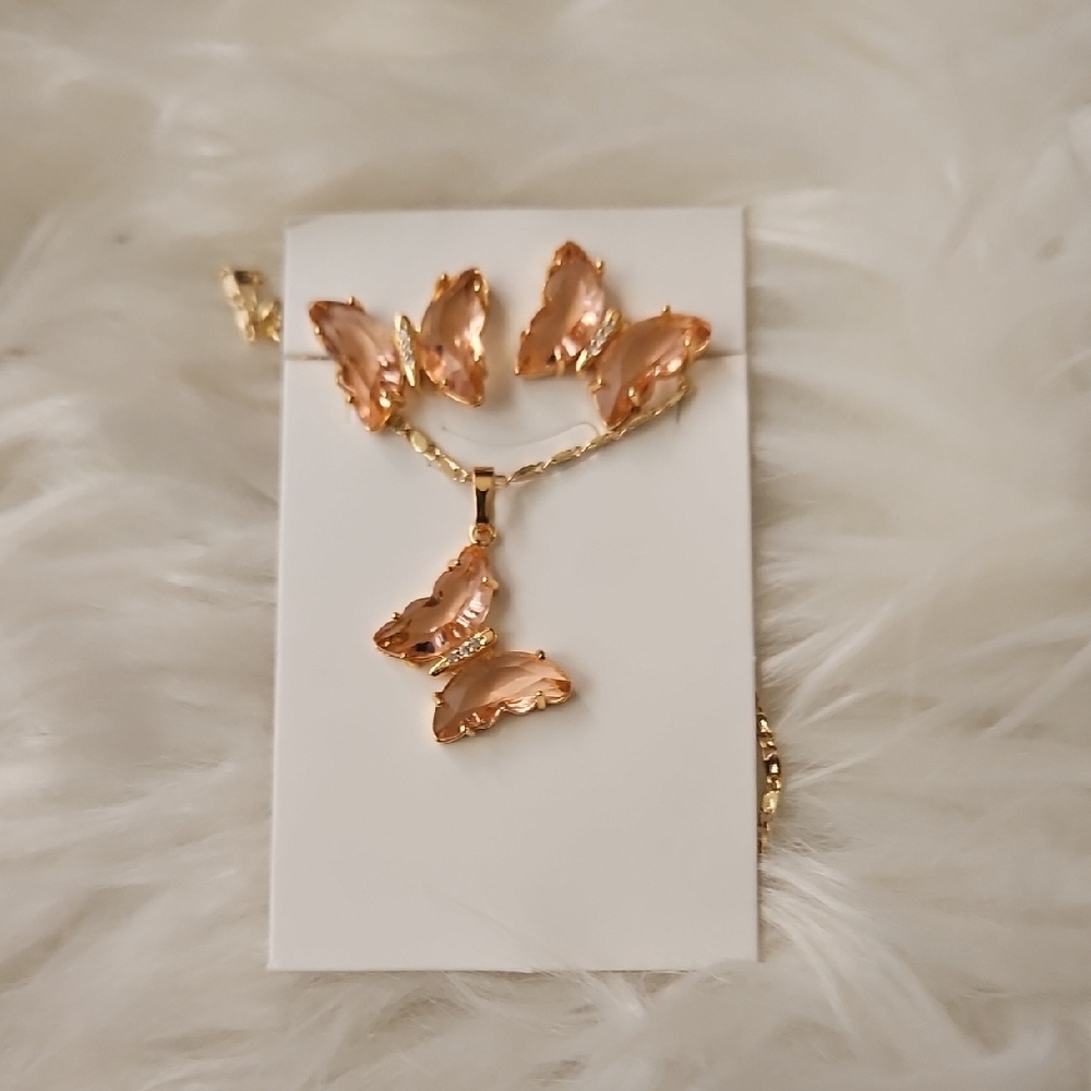 Othr Gold and Pink Butterfly Necklace Set